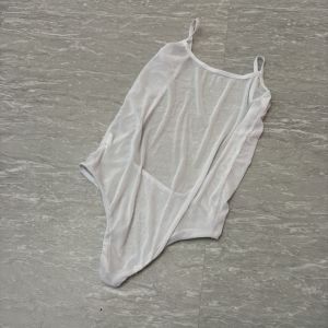 スケスケレオタード